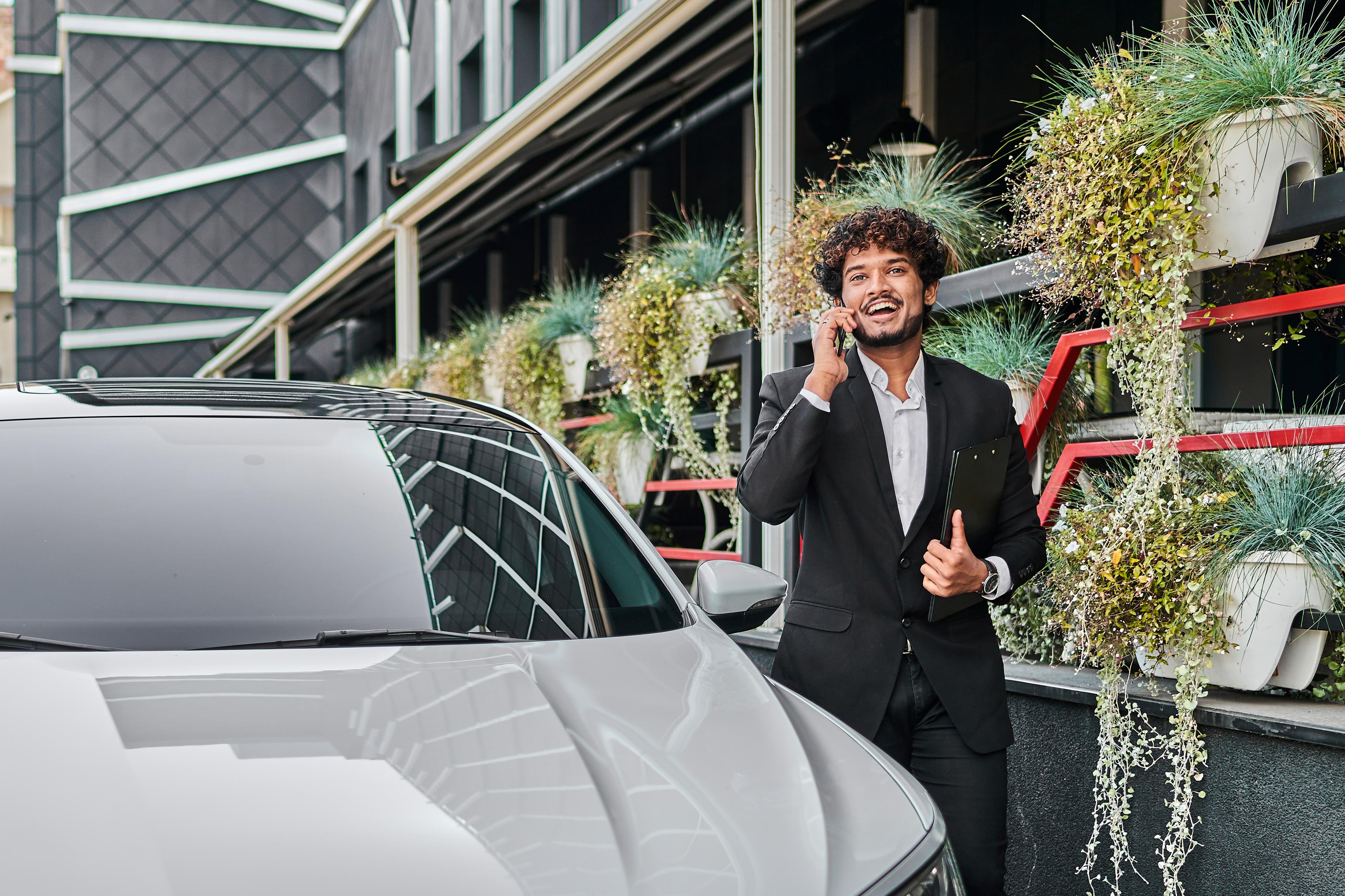 Why Choose a Houston Limo Service for Your Prom