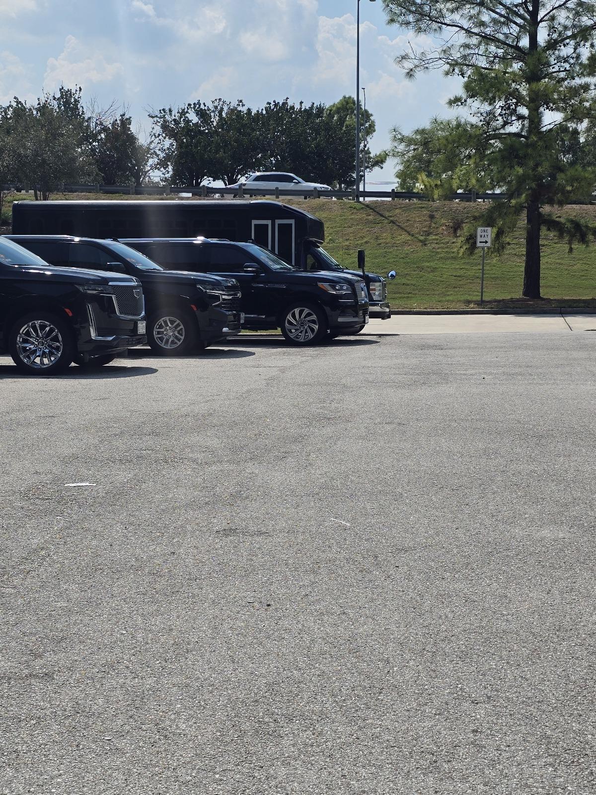 Complete Guide: Transportation From IAH to Downtown Houston, Galleria & Medical Center