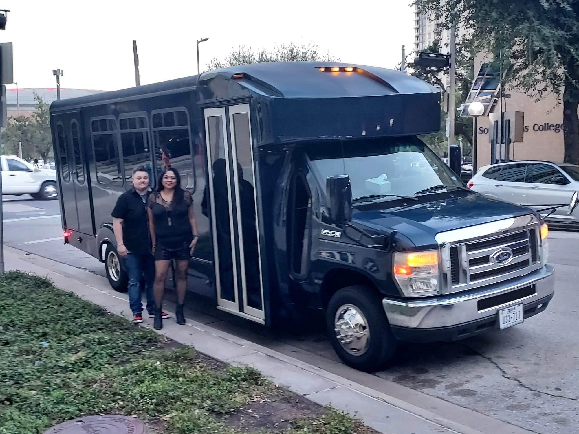 AAdmirals Travel & Transportation Houston Limo Service