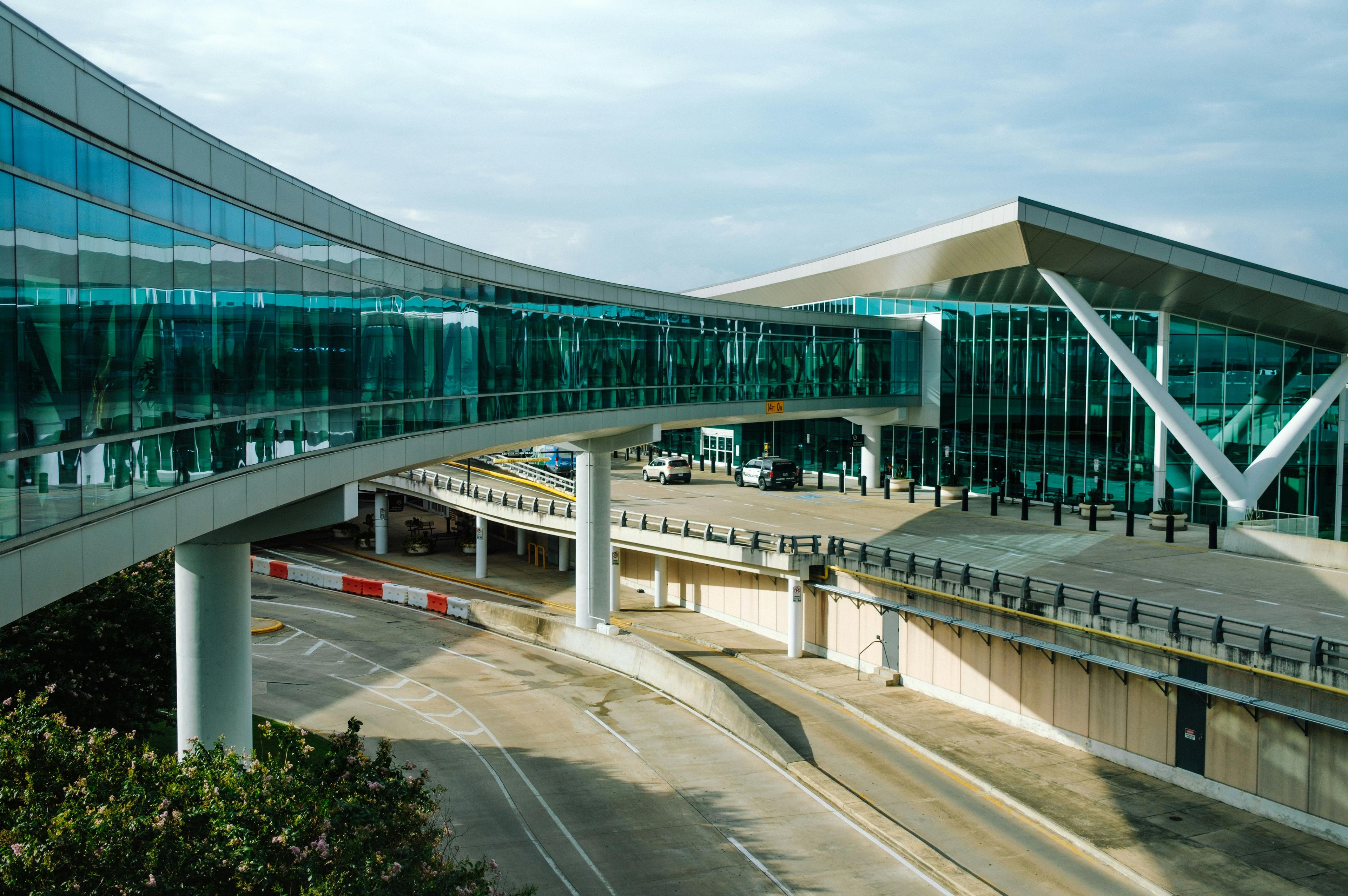 Your Complete Guide to Houston Airport Transportation