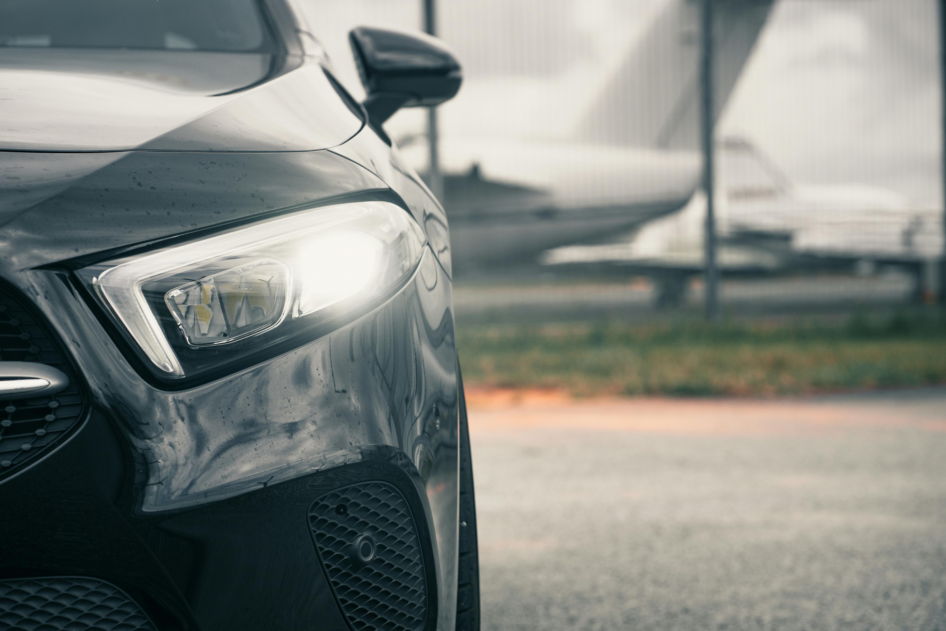 Benefits of Choosing an IAH Airport Car Service over Rideshare & Taxi