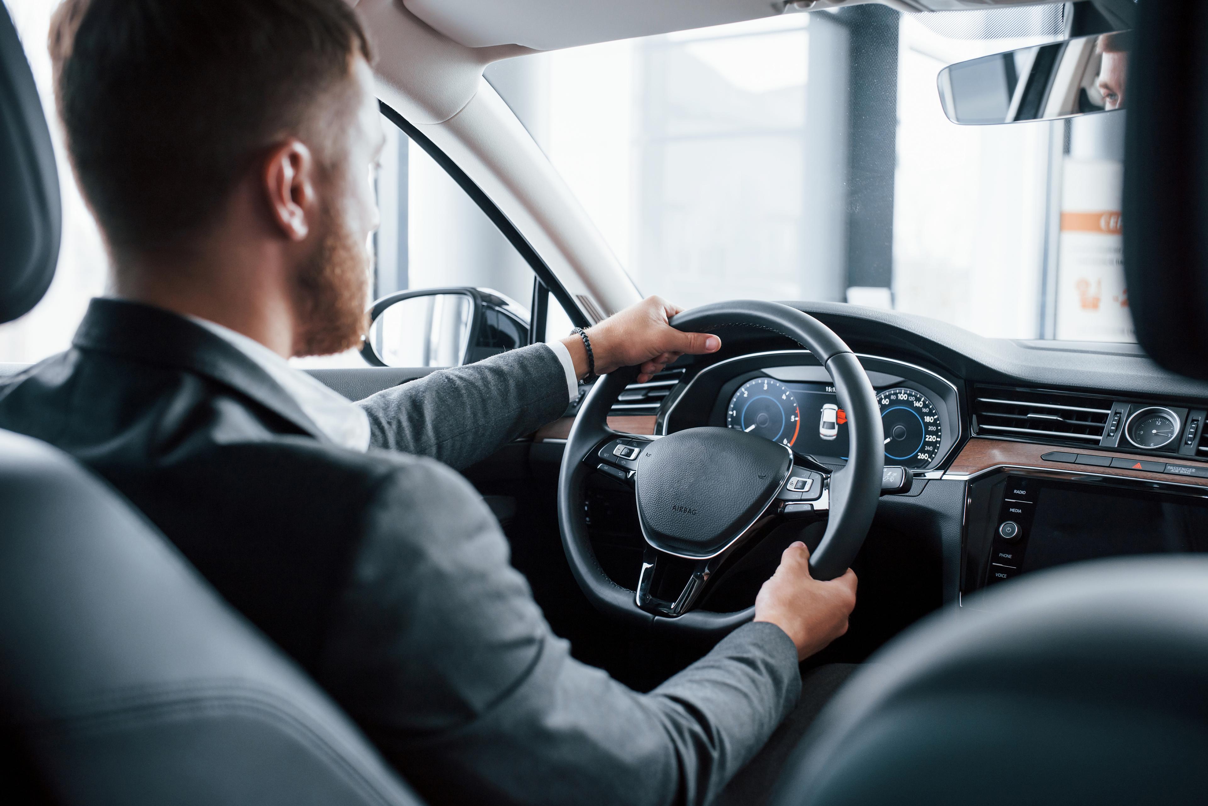 Top 7 Reasons to Choose a Tomball Limo Service